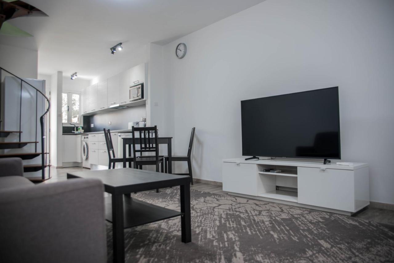 Amazing Maisonette Next To Harbour Of Cy Appartement Paphos