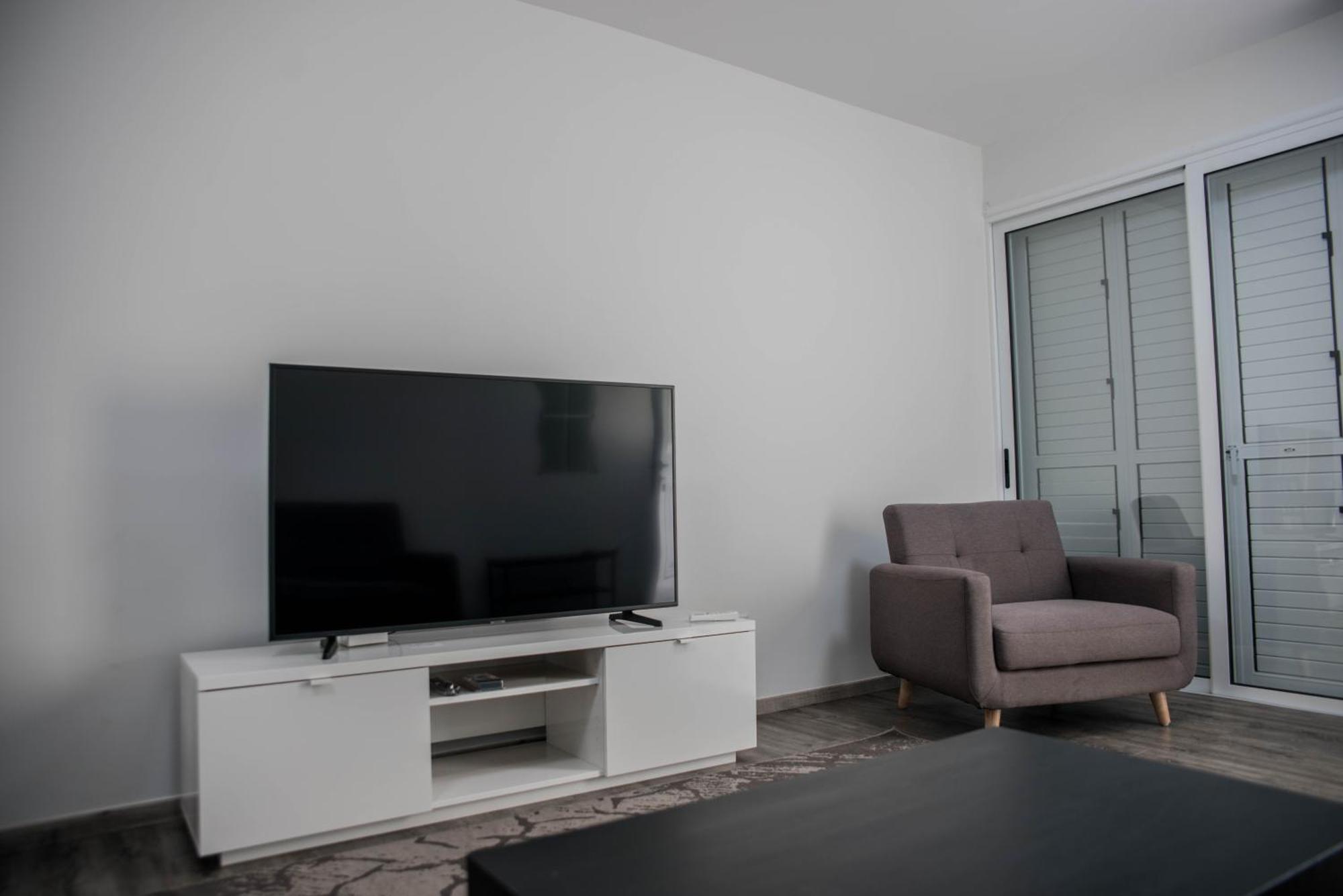 Amazing Maisonette Next To Harbour Of Cy Appartement *